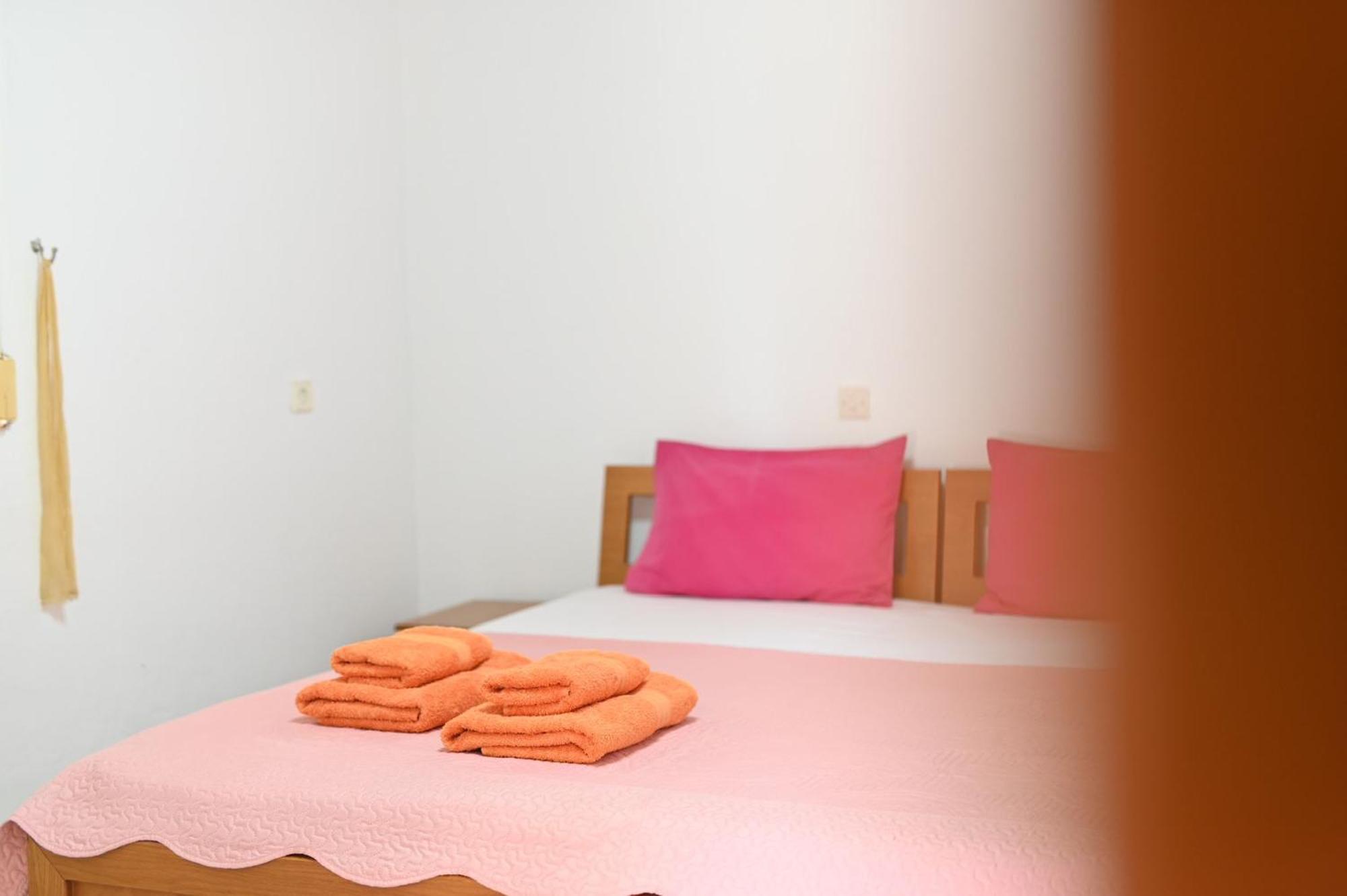 Guesthouse Agnandi Káto Loutrákion Zewnętrze zdjęcie