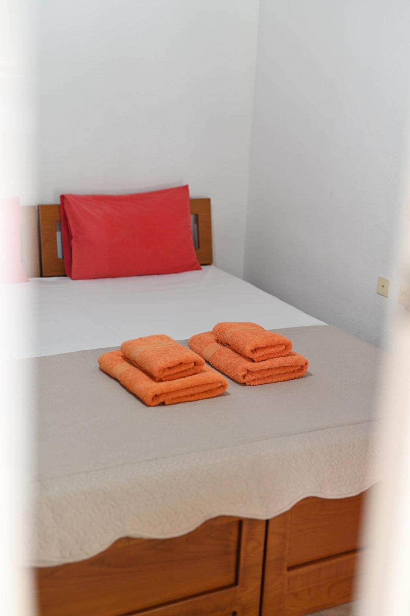 Guesthouse Agnandi Káto Loutrákion Zewnętrze zdjęcie