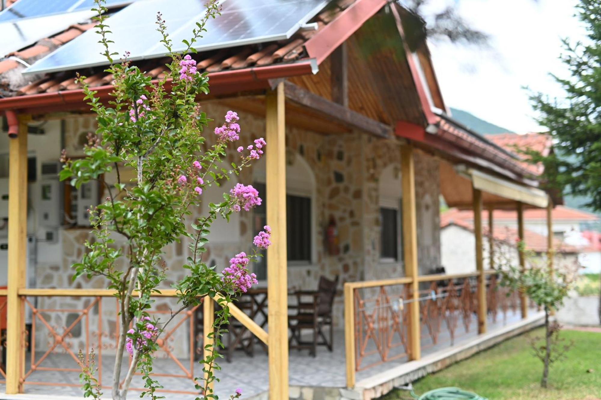 Guesthouse Agnandi Káto Loutrákion Zewnętrze zdjęcie